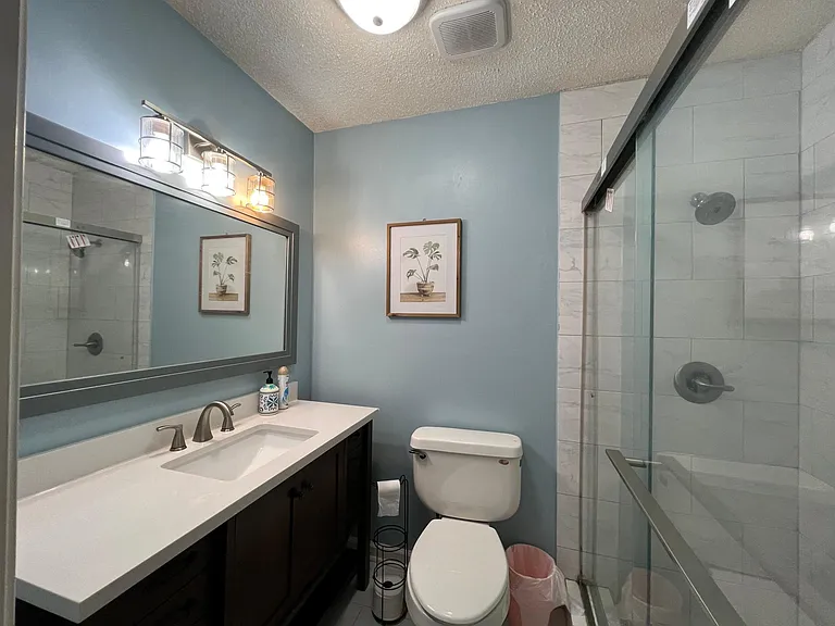 230 Lakeview Cir — Photo 25