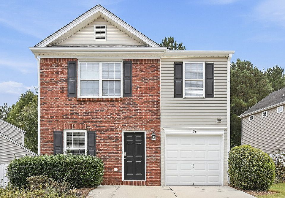 1st image of 136 Oak Grove Pl