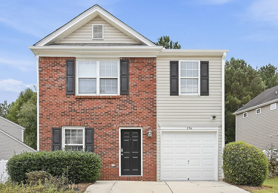 136 Oak Grove Pl
