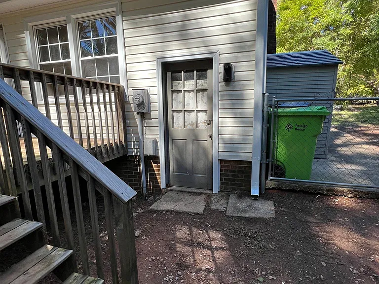 813 Plentywood Ct — Photo 7