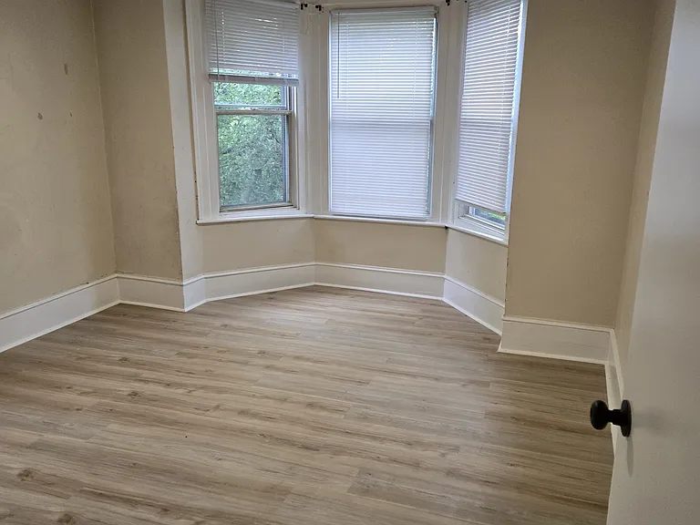 1306 W Hunting Park Ave #1 — Photo 8