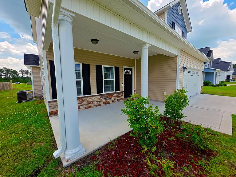 406 Tyrrell Trl — Photo 3