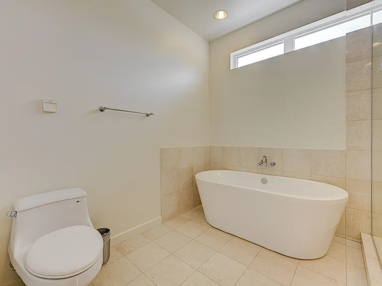 4535 Dean Martin Dr #103 — Photo 26
