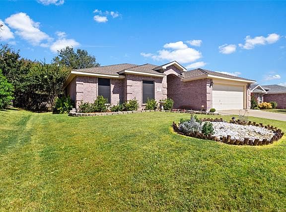 2nd image of 309 Lake Wichita Dr