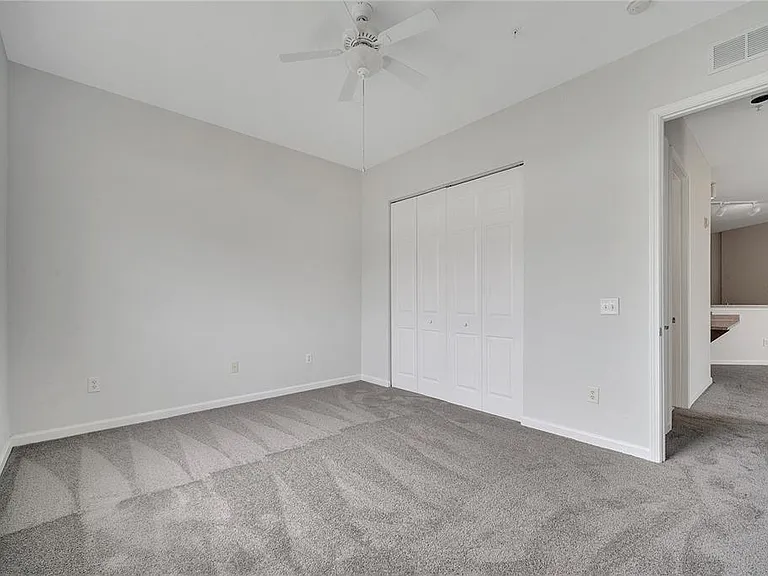 817 Terrace Ridge Cir #817 — Photo 24