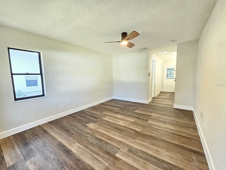 1151 N Commerce Ter — Photo 18