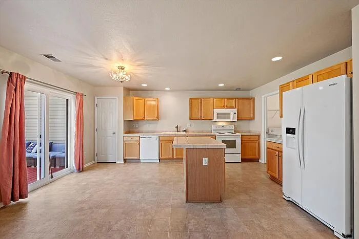 5374 S Quatar Cir — Photo 9