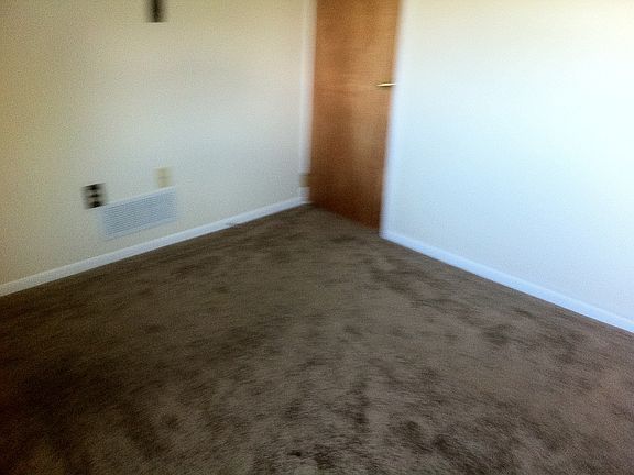 5th image of 519 Rodman St