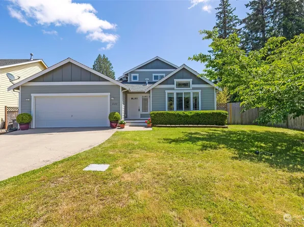2122 SE Spicewood Court, Port Orchard, WA 98366