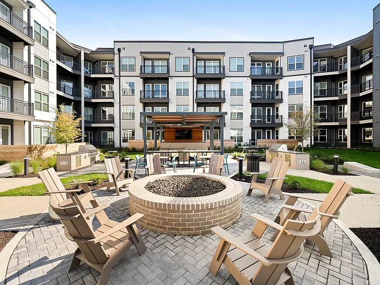 The Hickory at Indian Lake Village — Photo 26