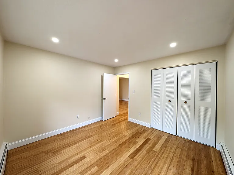 12 Cameron Ave #10 — Photo 6