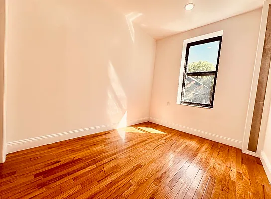 Rented by Douglas Elliman | media 6