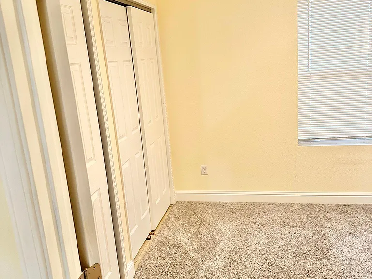 418 E St #2 — Photo 18