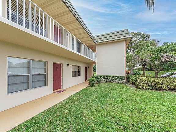 4th image of 37 Vista Gardens Trl