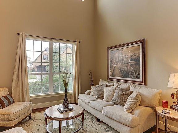 4th image of 18614 N Frio River Cir