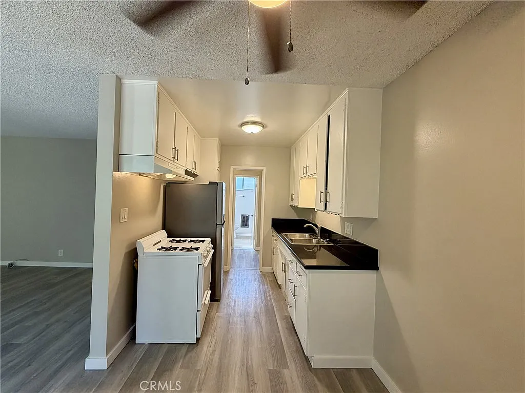 1 bed, 750 sqft, $1,750 — Photo 4