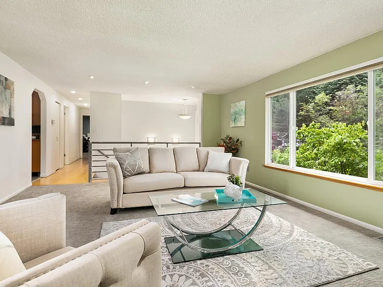 5265 Highland Dr — Photo 11