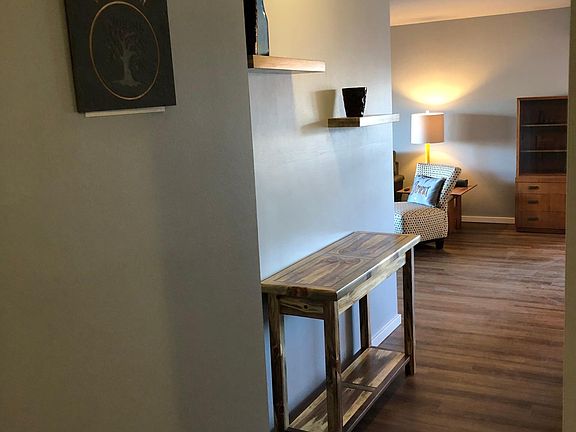 4th image of 1223 N Race St APT 505