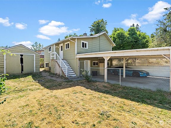 3rd image of 1344 Whitney Avenue