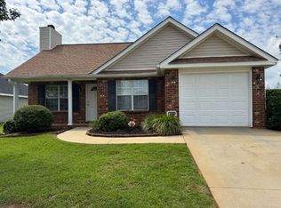 207 Falkirk Dr, Warner Robins, GA 31088