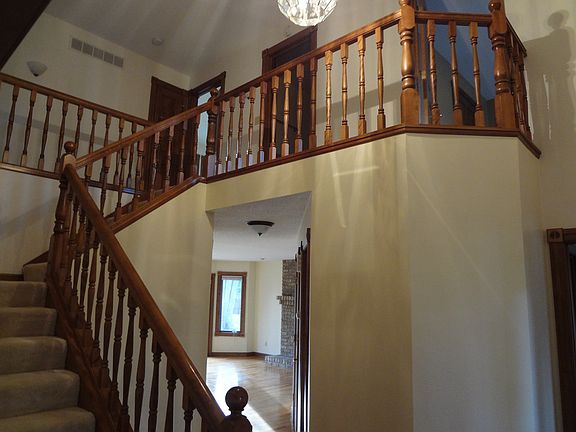 2nd image of 5800 Thornberry Dr