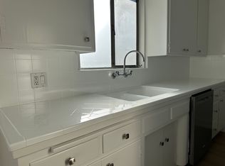 1828 Verdugo Loma Dr #B, Glendale, CA 91208