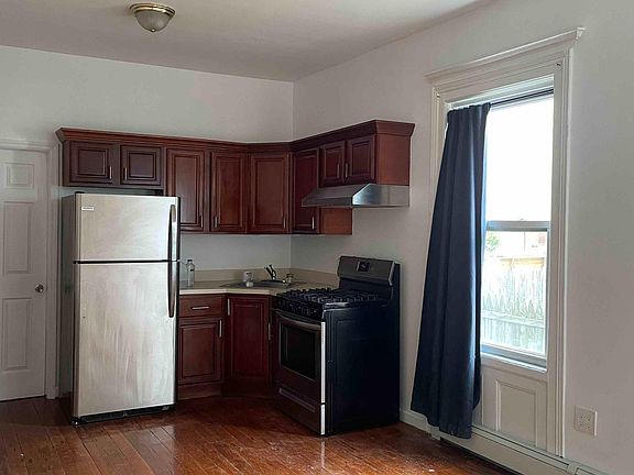2nd image of 9613 Rockaway Beach Blvd #1