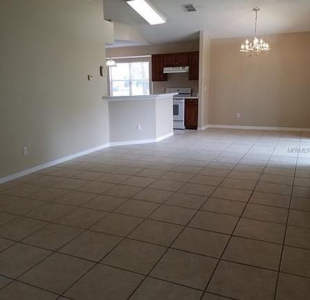 2nd image of 100 Cedarpark Ln