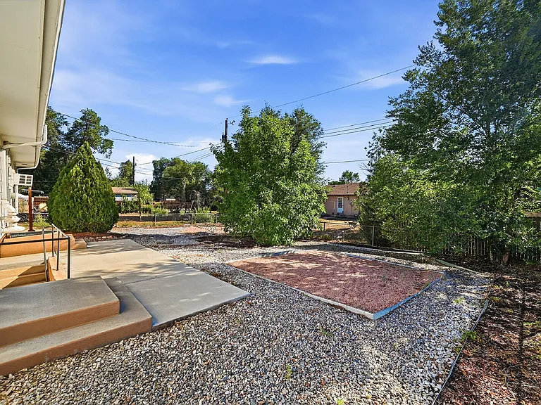 1407 Willshire Dr — Photo 30