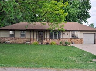 409 Harrison Ave, Sedgwick, KS 67135