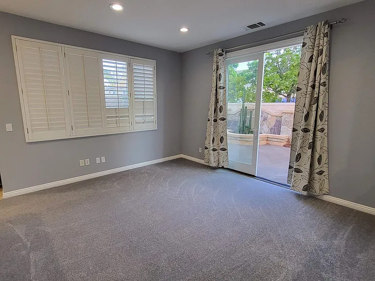 8 Tyler Pl — Photo 6