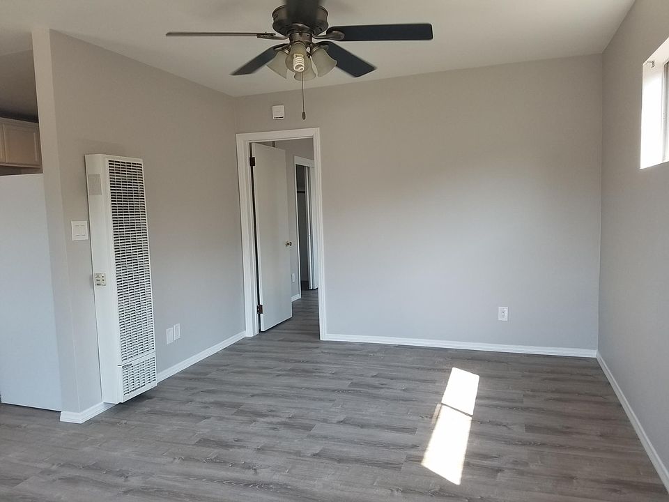 1st image of 119 E 4th St