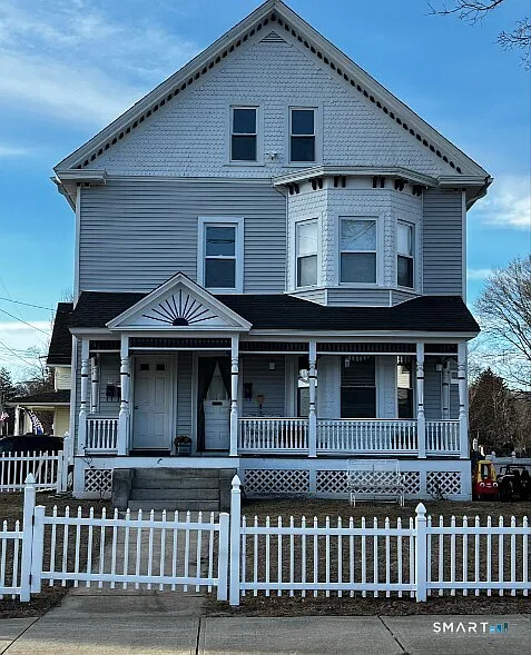 Building Photo - 39-43 Main St