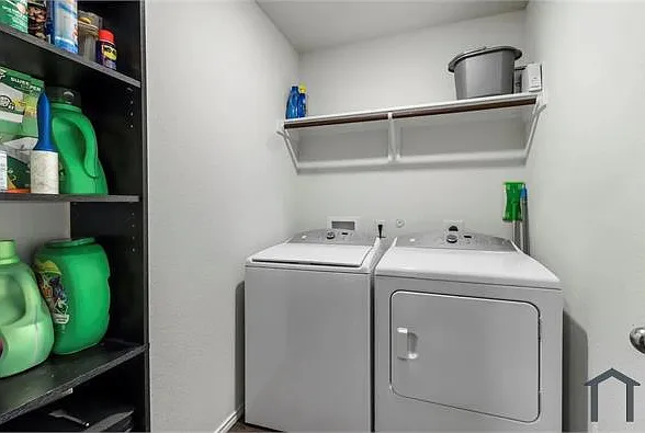 8228 High Garden St — Photo 13