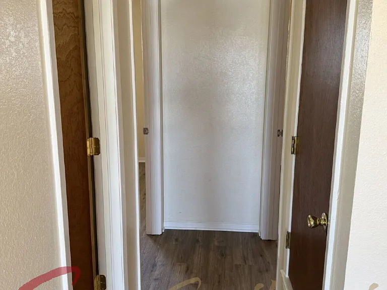1387 W McNeill St #7 — Photo 11