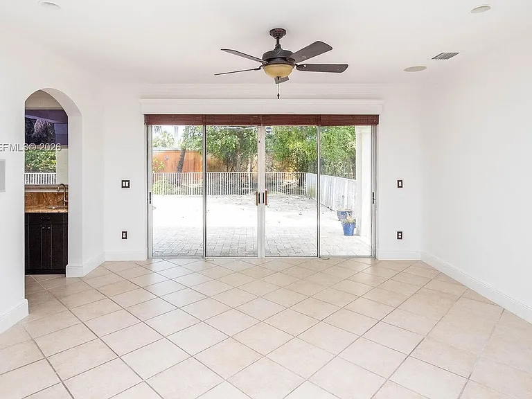 351 SW 184th Ter #0 — Photo 37