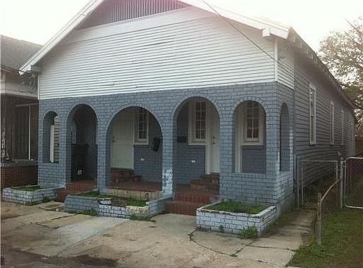 2nd image of 2112 Painters St