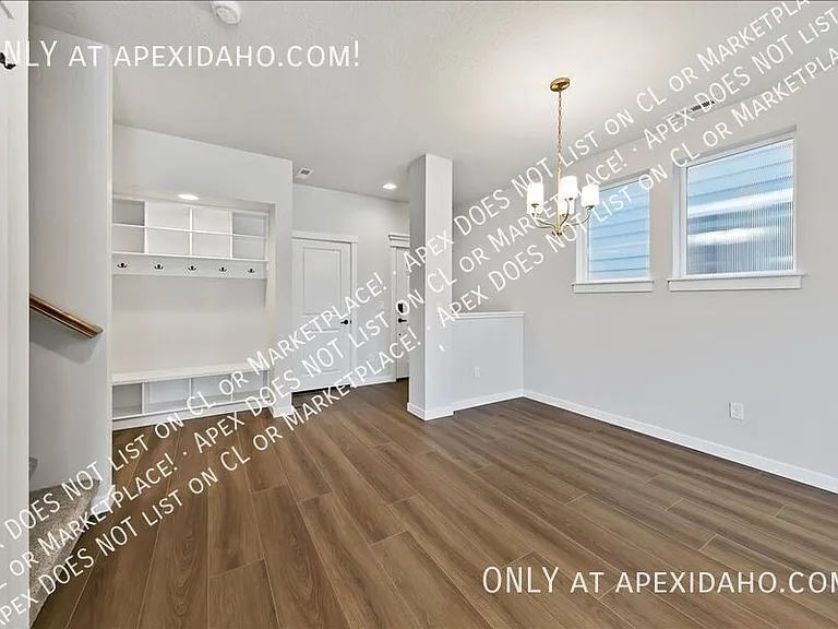 4264 W Topeka St — Photo 4