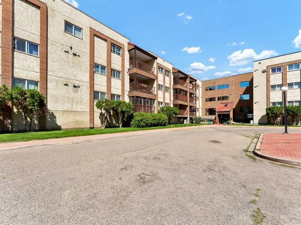 3090 W 15th Ave SE #208, Medicine Hat, AB T1B 3Z3