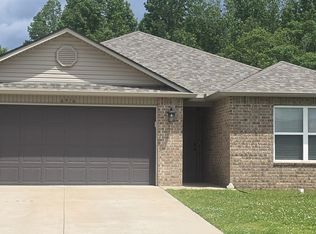 6916 Ridgemist Ln, North Little Rock, AR 72117