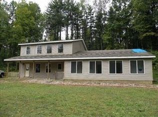 56383 52nd Ave, Lawrence, MI 49064