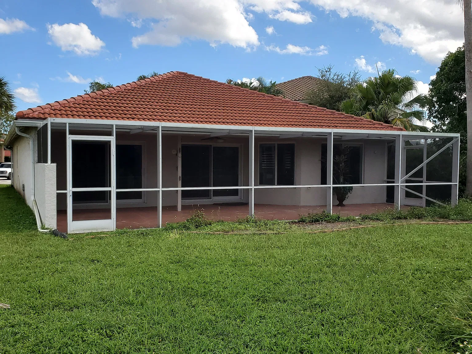 3 bed, 2384 sqft, $3,900 — Photo 4