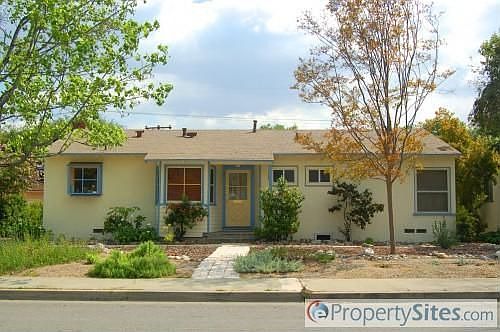 2nd image of 212 W Oak Park Dr