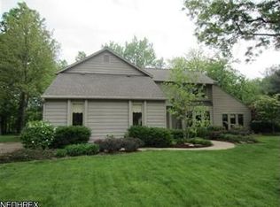 32374 Birchwood Ln, Avon Lake, OH 44012