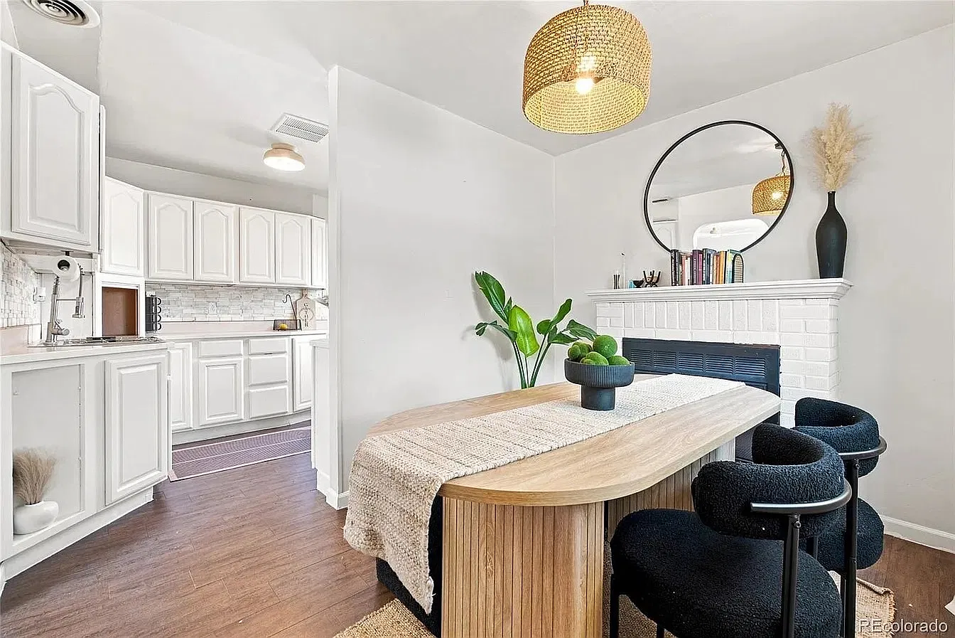 3 bed, 1176 sqft, $2,443 — Photo 4