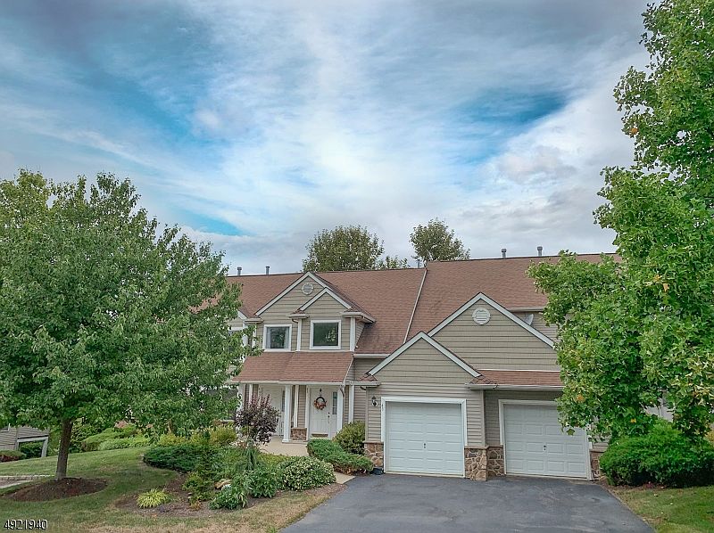 1st image of 41 Bourne Cir #401