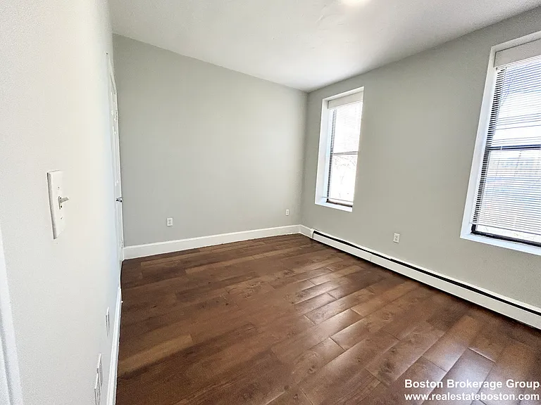 15 Ruggles St #2 — Photo 5