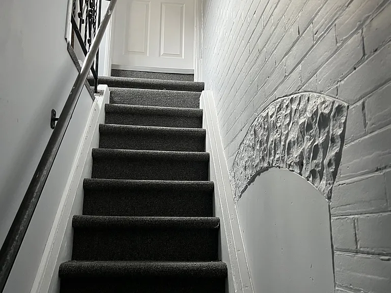 294 Park Ave #UPPER LEVEL — Photo 4