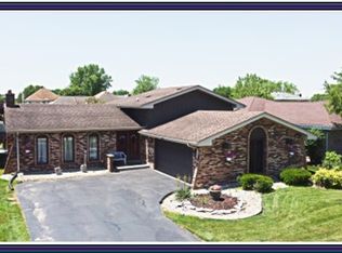 18524 Clyde Ave, Lansing, IL 60438