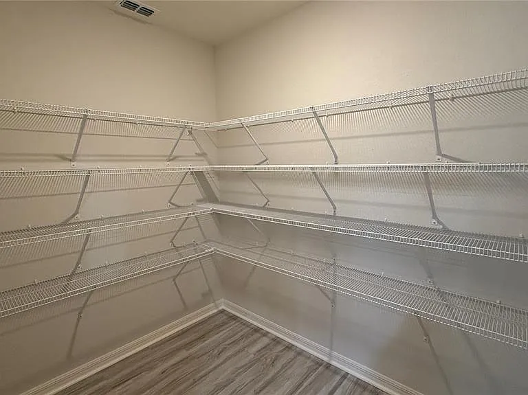 3139 Laurel Oak Ln — Photo 32
